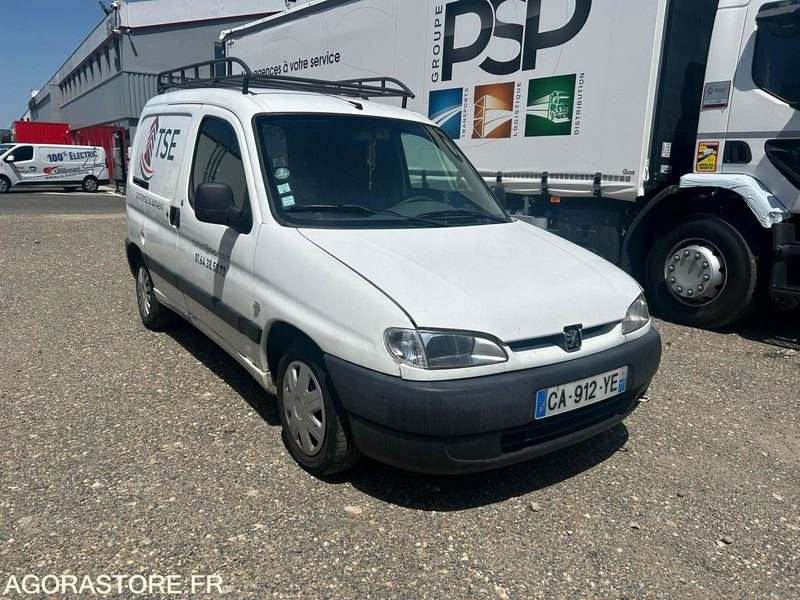 PEUGEOT PARTNER 1.9D 69CV 1999 273780KMS - Furgoneta pequeña: foto 2 PEUGEOT PARTNER 1.9D 69CV 1999 273780KMS - Furgoneta pequeña: foto 2
