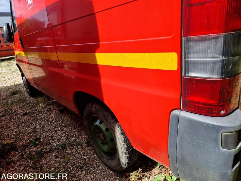 Furgón Peugeot Boxer- 2000 - 43336 - 3275XC27: foto 24 Furgón Peugeot Boxer- 2000 - 43336 - 3275XC27: foto 24