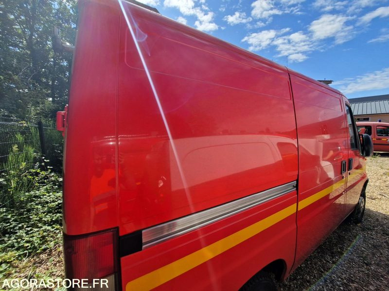 Furgón Peugeot Boxer- 2000 - 43336 - 3275XC27: foto 20 Furgón Peugeot Boxer- 2000 - 43336 - 3275XC27: foto 20