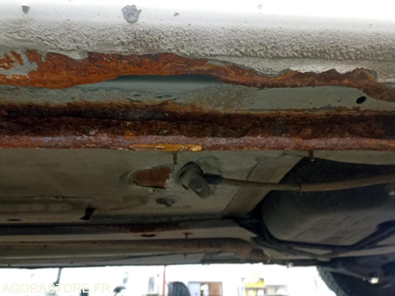 Peugeot Partner (pour pièces) - Furgoneta pequeña: foto 5 Peugeot Partner (pour pièces) - Furgoneta pequeña: foto 5