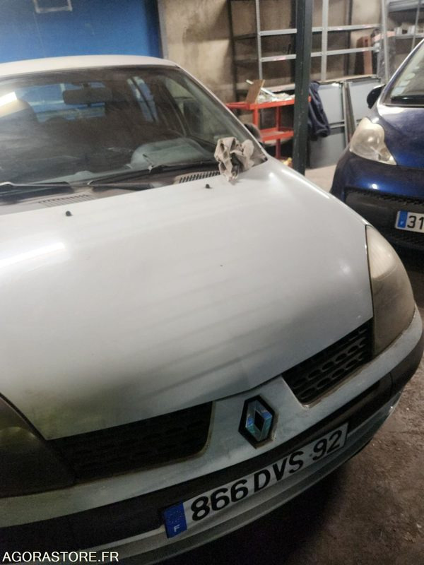 RENAULT CLIO - Coche: foto 2 RENAULT CLIO - Coche: foto 2