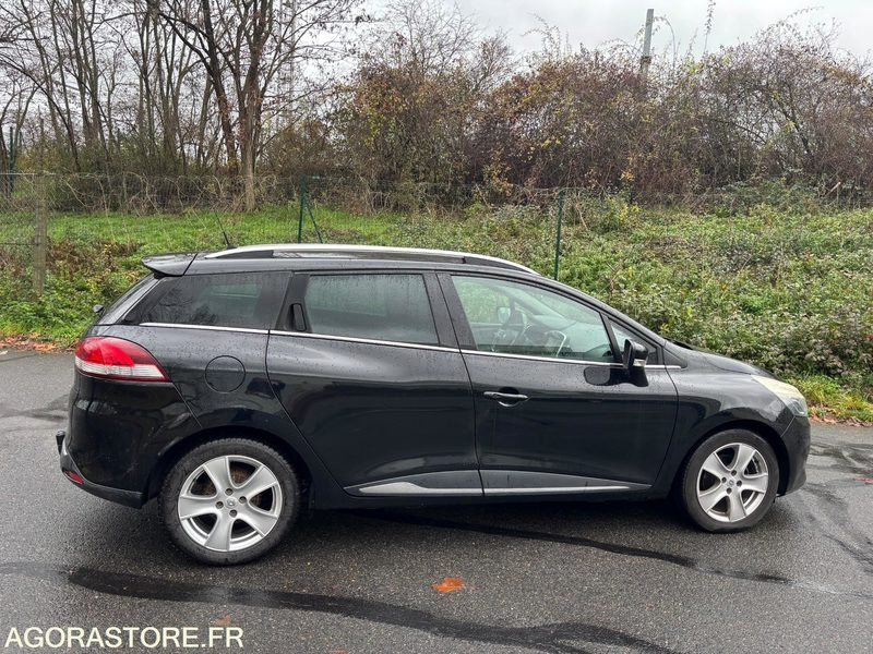 RENAULT- Clio Estate IV - Boite Automatique - année 2016 - 128000 kms - Essence - Coche familiar: foto 2 RENAULT- Clio Estate IV - Boite Automatique - année 2016 - 128000 kms - Essence - Coche familiar: foto 2