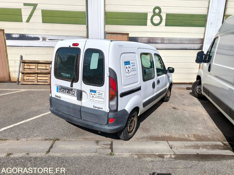RENAULT KANGOO 122148 kms 2001 - Furgoneta pequeña: foto 4 RENAULT KANGOO 122148 kms 2001 - Furgoneta pequeña: foto 4
