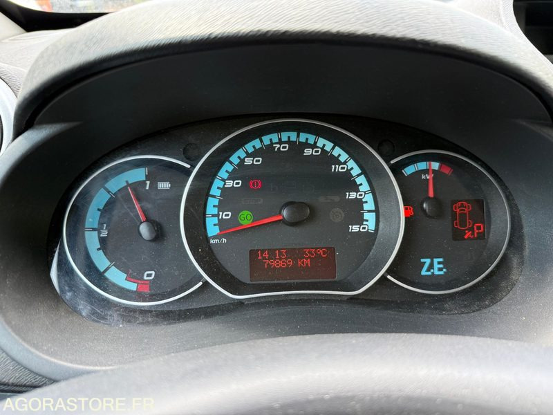 RENAULT KANGOO EXPRESS Z.E (électrique) - CH 987 MZ - Furgoneta pequeña, Furgoneta eléctrica: foto 5 RENAULT KANGOO EXPRESS Z.E (électrique) - CH 987 MZ - Furgoneta pequeña, Furgoneta eléctrica: foto 5