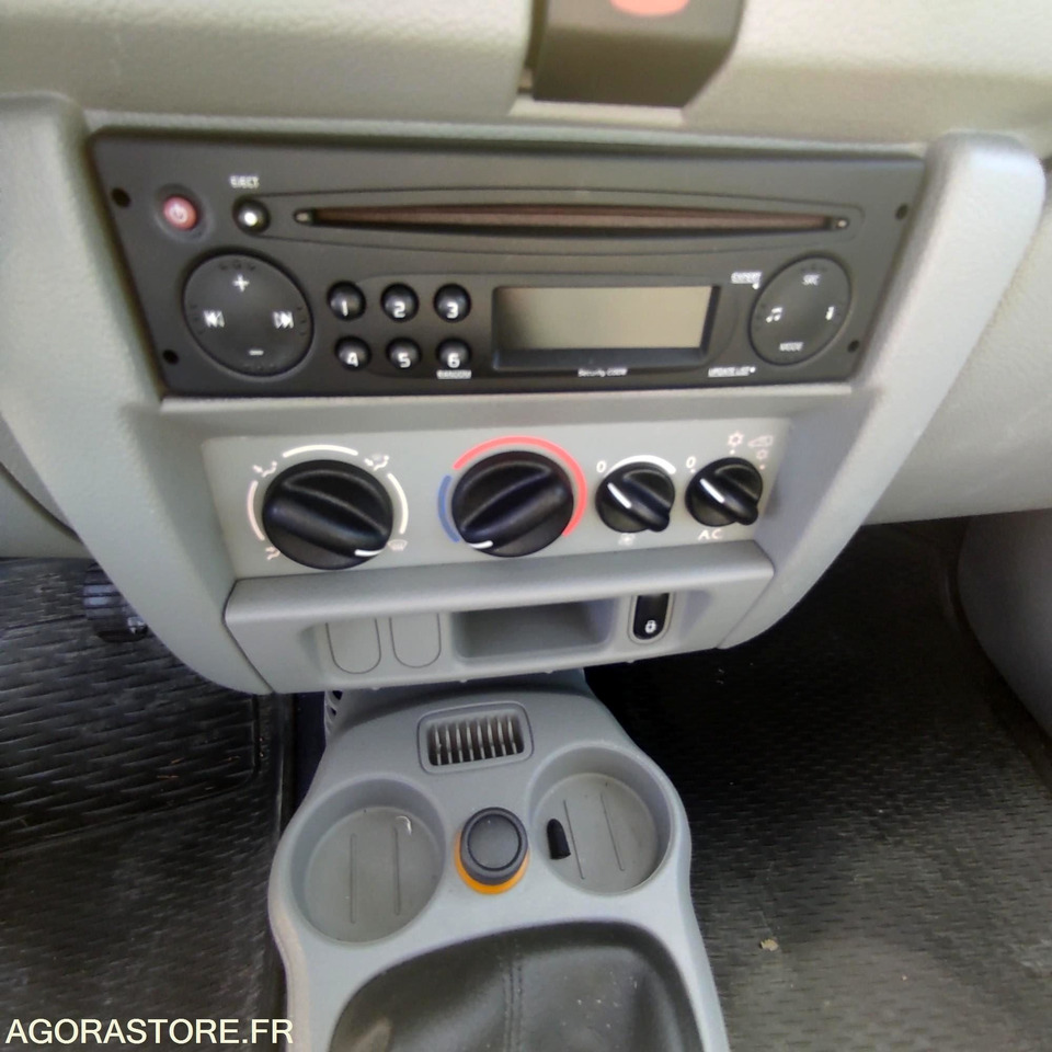 Furgoneta pequeña RENAULT KANGOO GENERATION AIZEE 1.5 DCI 70 CV: foto 14