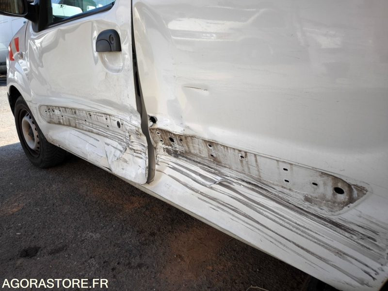 RENAULT KANGOO (vente pour pièces) 128937 kms 2009 - Furgoneta pequeña: foto 3 RENAULT KANGOO (vente pour pièces) 128937 kms 2009 - Furgoneta pequeña: foto 3