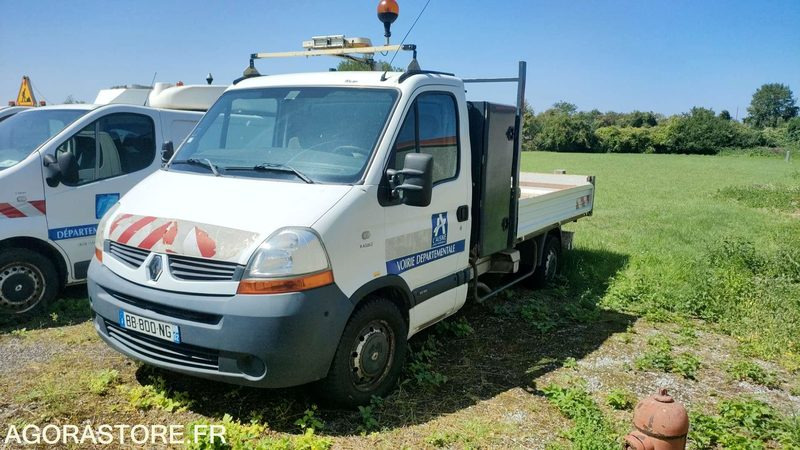 RENAULT MASTER - 2010 - 307041 KM - Furgón: foto 2 RENAULT MASTER - 2010 - 307041 KM - Furgón: foto 2