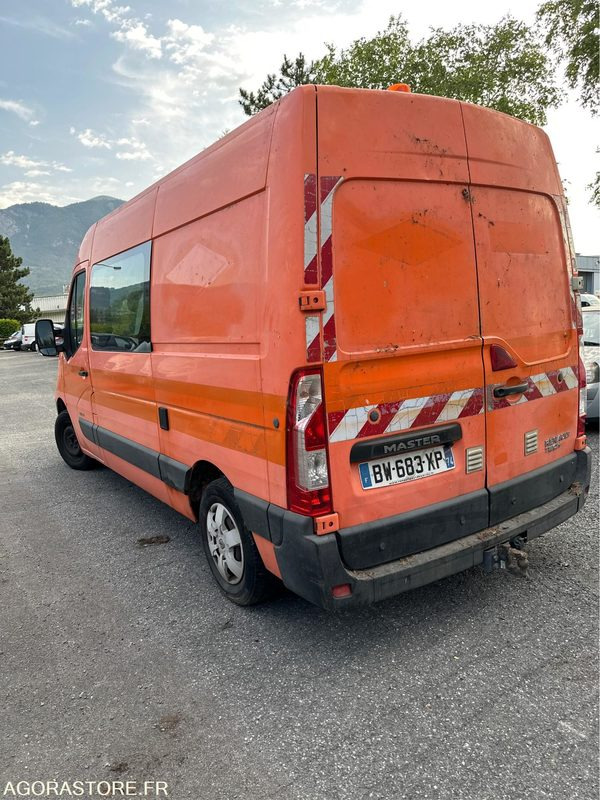 RENAULT- MASTER L2H2 3T5 DCI 125 - 2011 - 152781 KM - P1509015 - Furgón: foto 4 RENAULT- MASTER L2H2 3T5 DCI 125 - 2011 - 152781 KM - P1509015 - Furgón: foto 4