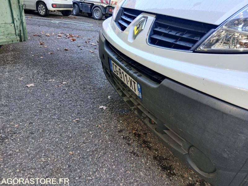RENAULT TRAFIC - 2012 - 89191kms - Furgón: foto 3 RENAULT TRAFIC - 2012 - 89191kms - Furgón: foto 3