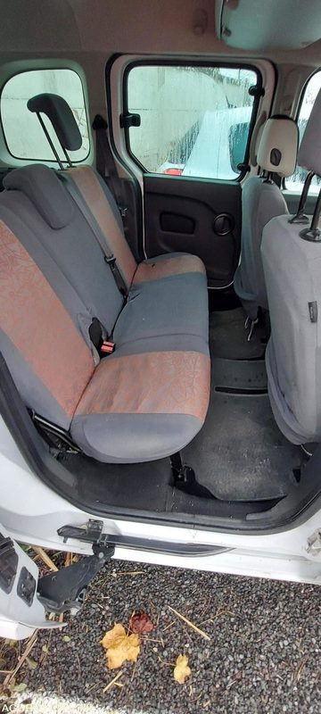 Renault Kangoo - 2013 - 284004kms - Coche: foto 4 Renault Kangoo - 2013 - 284004kms - Coche: foto 4