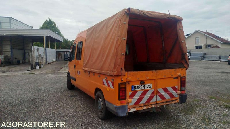 Renault Master - 6399-MF-32 - 2003 - 364888km - Furgón: foto 4 Renault Master - 6399-MF-32 - 2003 - 364888km - Furgón: foto 4