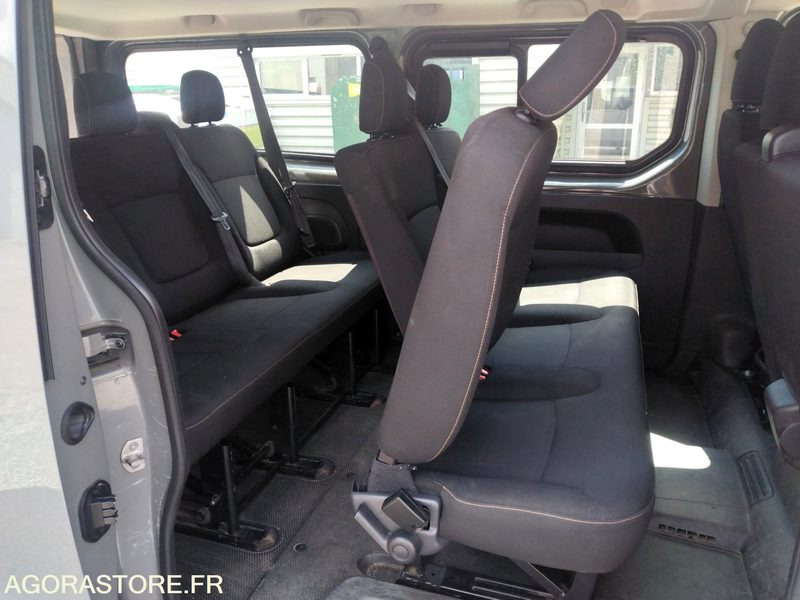 Renault Trafic 2017 114300 kms - Minibús, Furgoneta de pasajeros: foto 4 Renault Trafic 2017 114300 kms - Minibús, Furgoneta de pasajeros: foto 4