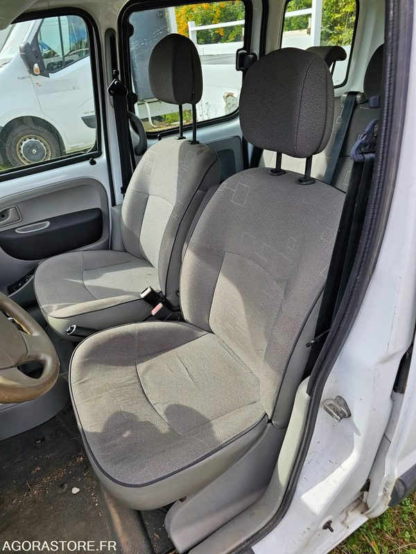 Renault kangoo - 2007 - 210886km - 985WN28 - Coche: foto 5 Renault kangoo - 2007 - 210886km - 985WN28 - Coche: foto 5