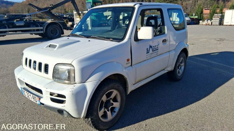 SUZUKI Jimny 4x4 GO - 2010 - 337758km - SUV/ Todoterreno: foto 2 SUZUKI Jimny 4x4 GO - 2010 - 337758km - SUV/ Todoterreno: foto 2