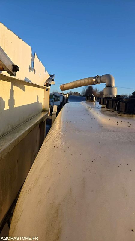 Saleuse ACOMETIS 5 - 2007 - Esparcidor de sal: foto 3 Saleuse ACOMETIS 5 - 2007 - Esparcidor de sal: foto 3