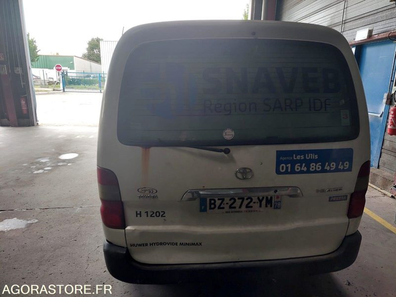 TOYOTA Hiace fourgon HP HUWER 2012 272000KM ROULANT EXPORT UNIQUEMENT - Furgoneta pequeña: foto 5 TOYOTA Hiace fourgon HP HUWER 2012 272000KM ROULANT EXPORT UNIQUEMENT - Furgoneta pequeña: foto 5