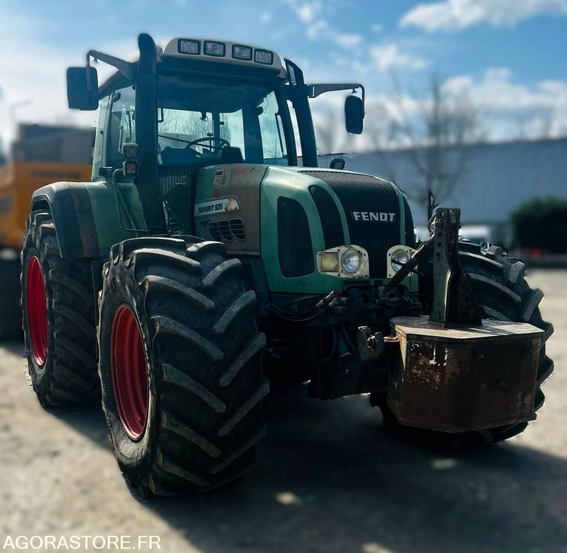 Tracteur Fendt Favorit 926 Vario - 9437 heures - 2003 - Tractor: foto 1 Tracteur Fendt Favorit 926 Vario - 9437 heures - 2003 - Tractor: foto 1