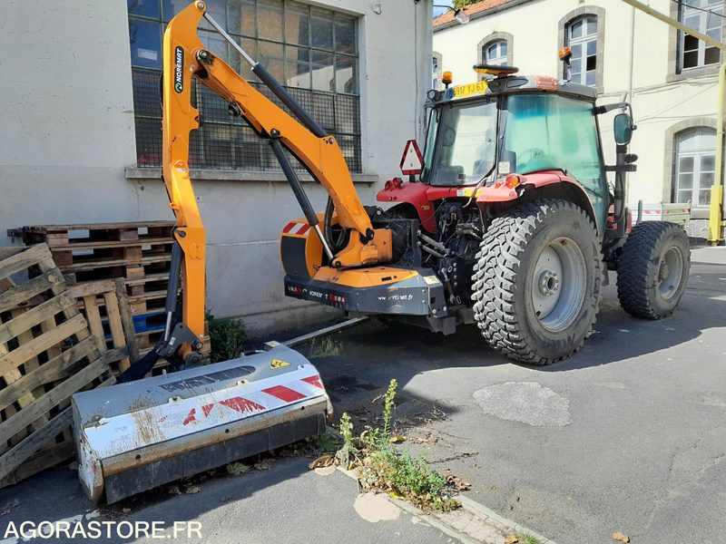 Tracteur Massey Ferguson + broyeur Noremat - Tractor: foto 4 Tracteur Massey Ferguson + broyeur Noremat - Tractor: foto 4