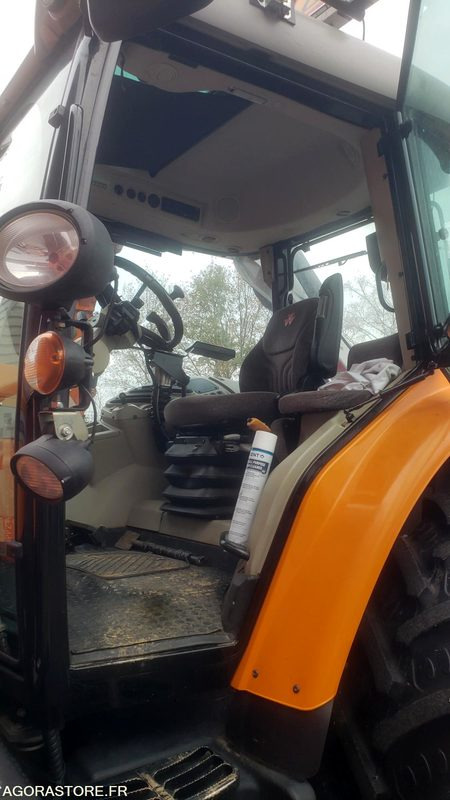Tracteur agricole Massey Fergusson 110CV année 2015 avec épareuse SMA LYNX 2453 - Tractor: foto 5 Tracteur agricole Massey Fergusson 110CV année 2015 avec épareuse SMA LYNX 2453 - Tractor: foto 5
