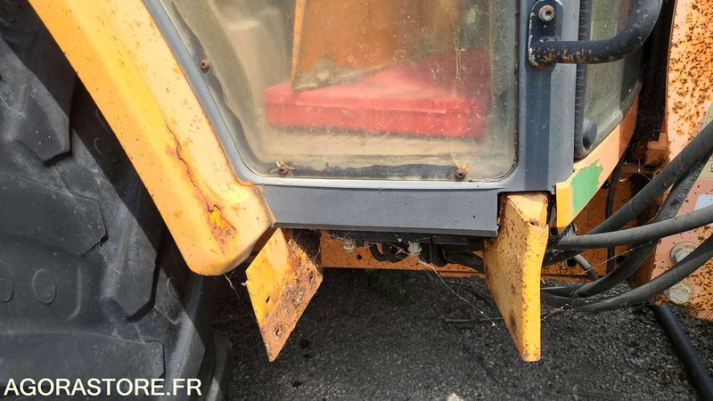 Tracteur chargeur JOHN DEER 651 - 2000 - Tractor: foto 4 Tracteur chargeur JOHN DEER 651 - 2000 - Tractor: foto 4