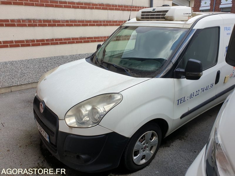 Utilitaire frigo FIAT DOBLO - Furgoneta pequeña: foto 2 Utilitaire frigo FIAT DOBLO - Furgoneta pequeña: foto 2