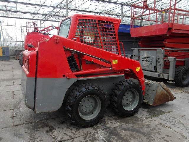 Bobcat S130 - Minicargadora: foto 5 Bobcat S130 - Minicargadora: foto 5