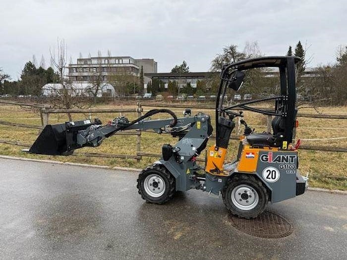 GiANT G1100 - Cargadora de ruedas: foto 2 GiANT G1100 - Cargadora de ruedas: foto 2