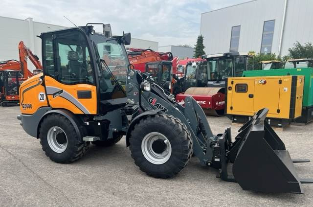 Cargadora de ruedas GiANT G5000 X-TRA: foto 1