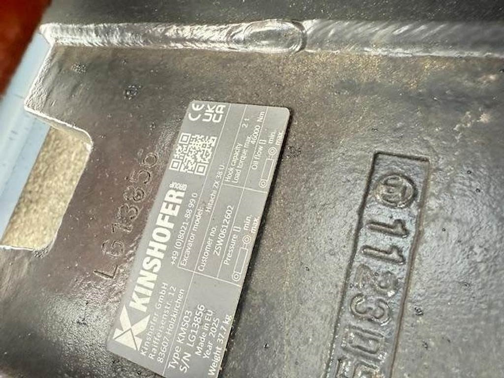 Hitachi ZX33U-6 - Miniexcavadora: foto 5 Hitachi ZX33U-6 - Miniexcavadora: foto 5