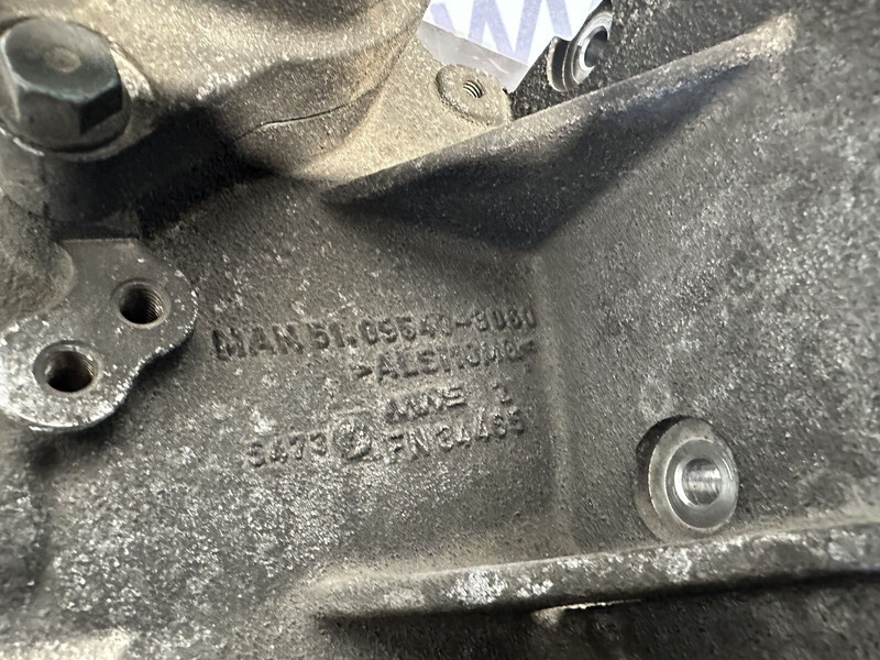 Behr - Enfriador de aceite para Camión: foto 3 Behr - Enfriador de aceite para Camión: foto 3