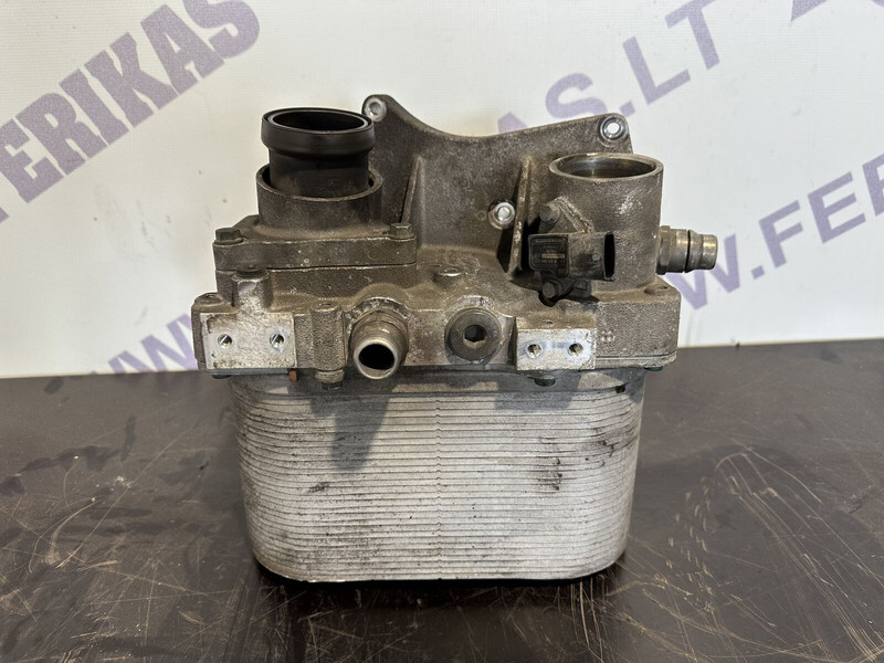 Behr - Enfriador de aceite para Camión: foto 1 Behr - Enfriador de aceite para Camión: foto 1