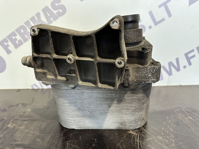 Behr - Enfriador de aceite para Camión: foto 2 Behr - Enfriador de aceite para Camión: foto 2