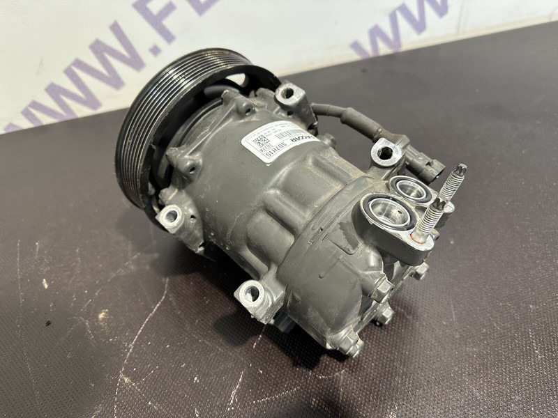 DAF AC compressor - Compresor de aire acondicionado para Camión: foto 2 DAF AC compressor - Compresor de aire acondicionado para Camión: foto 2