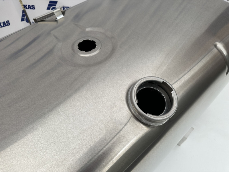 DAF - Depósito de combustible para Camión: foto 4 DAF - Depósito de combustible para Camión: foto 4