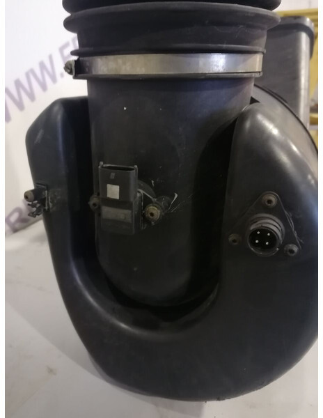 MAN TGX - Sistema de admisión de aire para Camión: foto 3 MAN TGX - Sistema de admisión de aire para Camión: foto 3