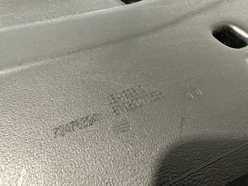 MAN air intake - Tubo de admisión de aire para Camión: foto 4 MAN air intake - Tubo de admisión de aire para Camión: foto 4