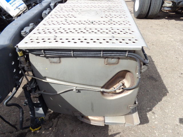 Mercedes-Benz MP4 EURO 6 exhaust gas catalyst - Convertidor catalítico para Camión: foto 4 Mercedes-Benz MP4 EURO 6 exhaust gas catalyst - Convertidor catalítico para Camión: foto 4