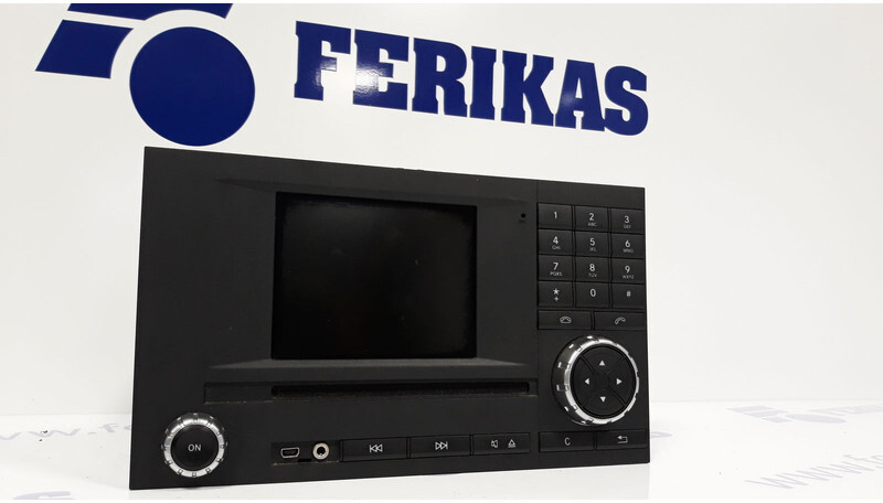 Mercedes-Benz Radio Navigation system - Salpicadero para Camión: foto 1 Mercedes-Benz Radio Navigation system - Salpicadero para Camión: foto 1