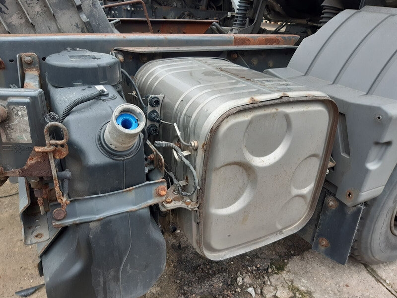 Mercedes-Benz atego - Convertidor catalítico para Camión: foto 1 Mercedes-Benz atego - Convertidor catalítico para Camión: foto 1