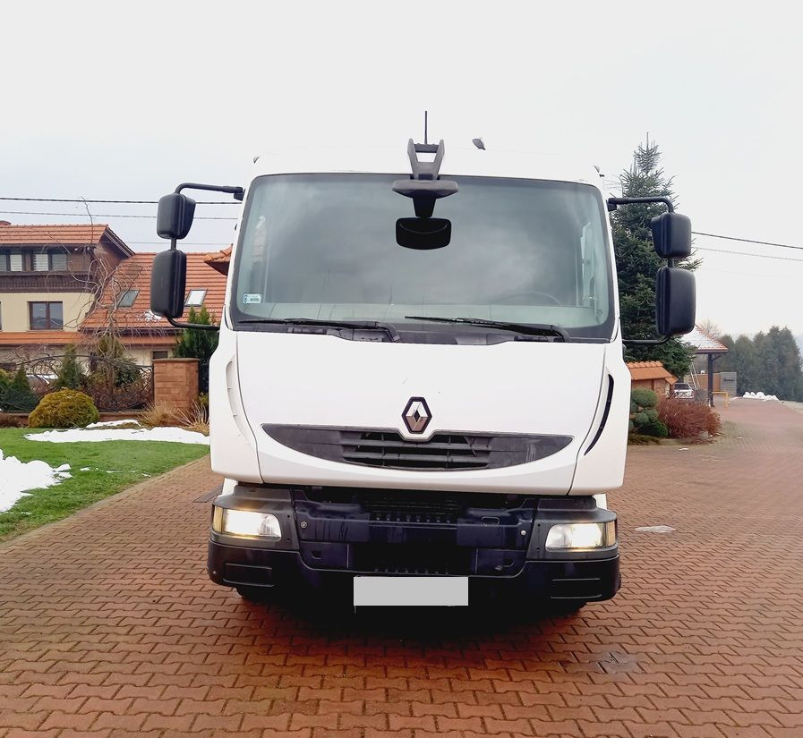 Renault MIDLUM 220 DXI EURO 5 ASENIZACJA 7000 LITRÓW ASENIZACYJNY BECZKA - Camión cisterna: foto 4 Renault MIDLUM 220 DXI EURO 5 ASENIZACJA 7000 LITRÓW ASENIZACYJNY BECZKA - Camión cisterna: foto 4