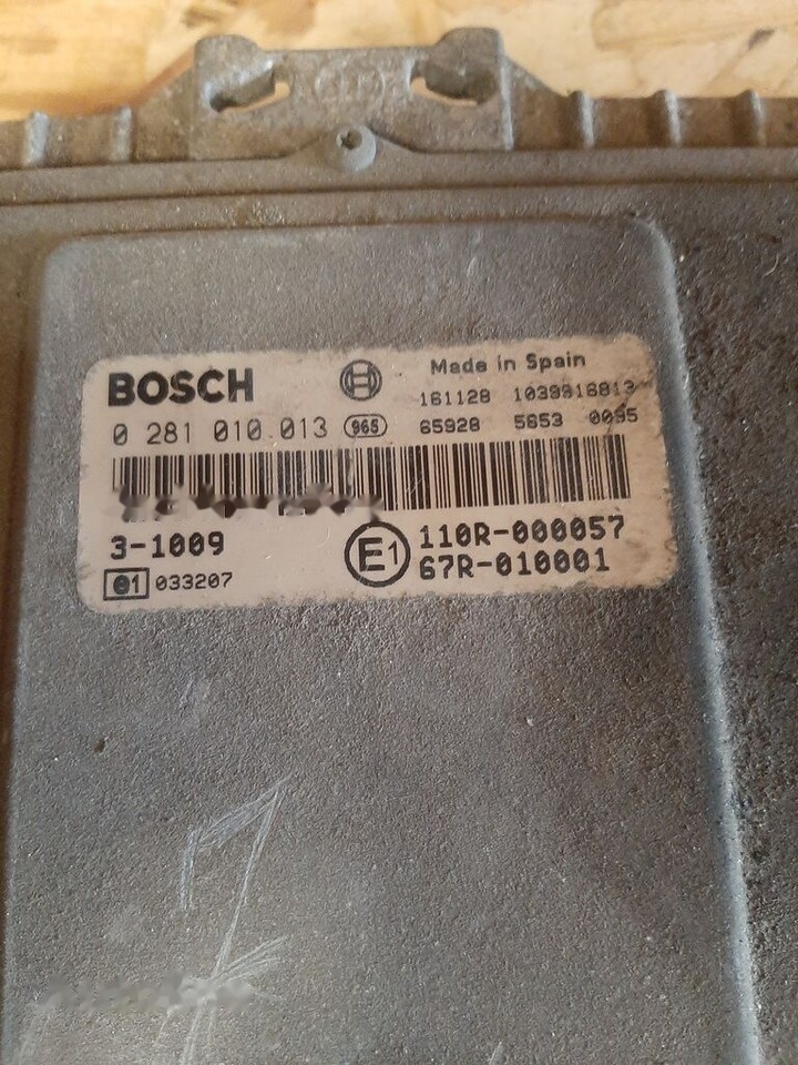 Bosch 0 281 010 013 - Unidad de control para Autobús: foto 1 Bosch 0 281 010 013 - Unidad de control para Autobús: foto 1