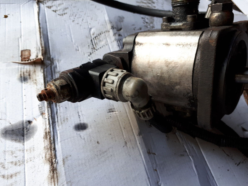 MAN BOSCH /SAUER - Radiador: foto 3 MAN BOSCH /SAUER - Radiador: foto 3