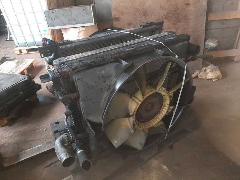 Scania Volvo - Radiador: foto 1 Scania Volvo - Radiador: foto 1