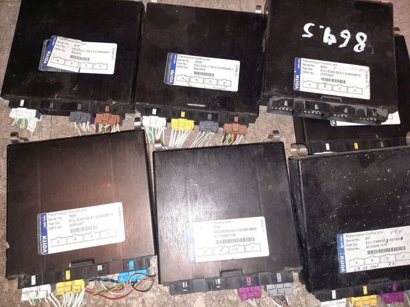 Voith ECU-E300 D2.3.0.0-00018011 - Unidad de control: foto 3 Voith ECU-E300 D2.3.0.0-00018011 - Unidad de control: foto 3