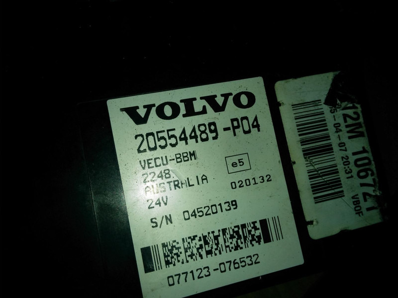 Unidad de control Volvo 70329277 / 70395975-P01 / 70361720-P01 / 70322237-P02: foto 8 Unidad de control Volvo 70329277 / 70395975-P01 / 70361720-P01 / 70322237-P02: foto 8