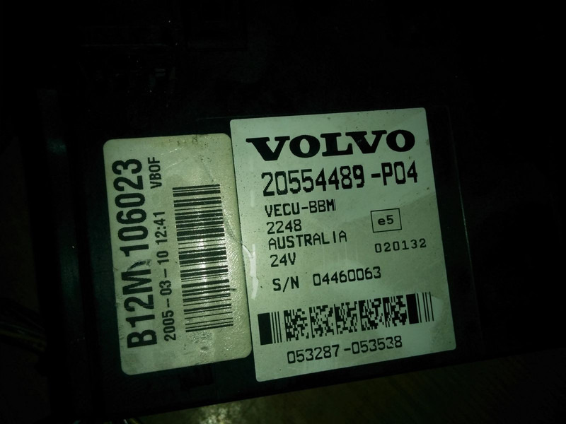 Unidad de control Volvo 70329277 / 70395975-P01 / 70361720-P01 / 70322237-P02: foto 9 Unidad de control Volvo 70329277 / 70395975-P01 / 70361720-P01 / 70322237-P02: foto 9