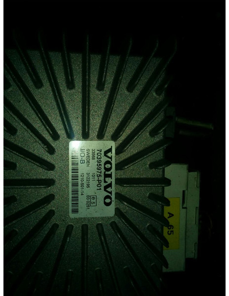 Unidad de control Volvo 70329277 / 70395975-P01 / 70361720-P01 / 70322237-P02: foto 13 Unidad de control Volvo 70329277 / 70395975-P01 / 70361720-P01 / 70322237-P02: foto 13