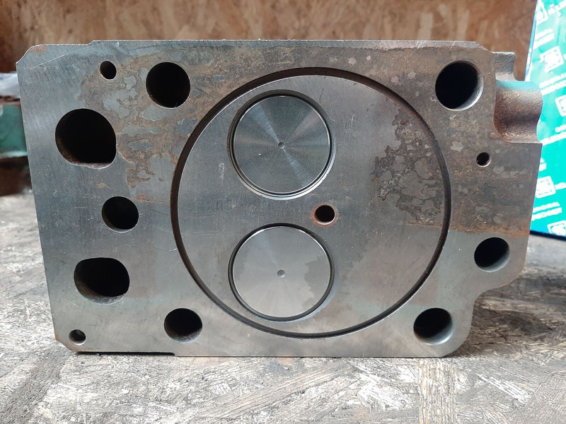 Volvo 8113069 - Bloque de cilindros: foto 2 Volvo 8113069 - Bloque de cilindros: foto 2