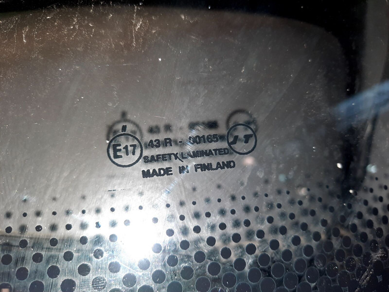 Ventana y piezas nuevo Volvo Carus 9700: foto 6