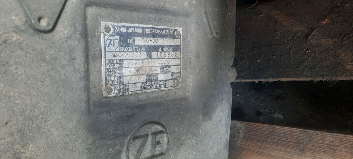 ZF S6-90 Mercedes-Benz OM405 - Caja de cambios para Autobús: foto 2 ZF S6-90 Mercedes-Benz OM405 - Caja de cambios para Autobús: foto 2